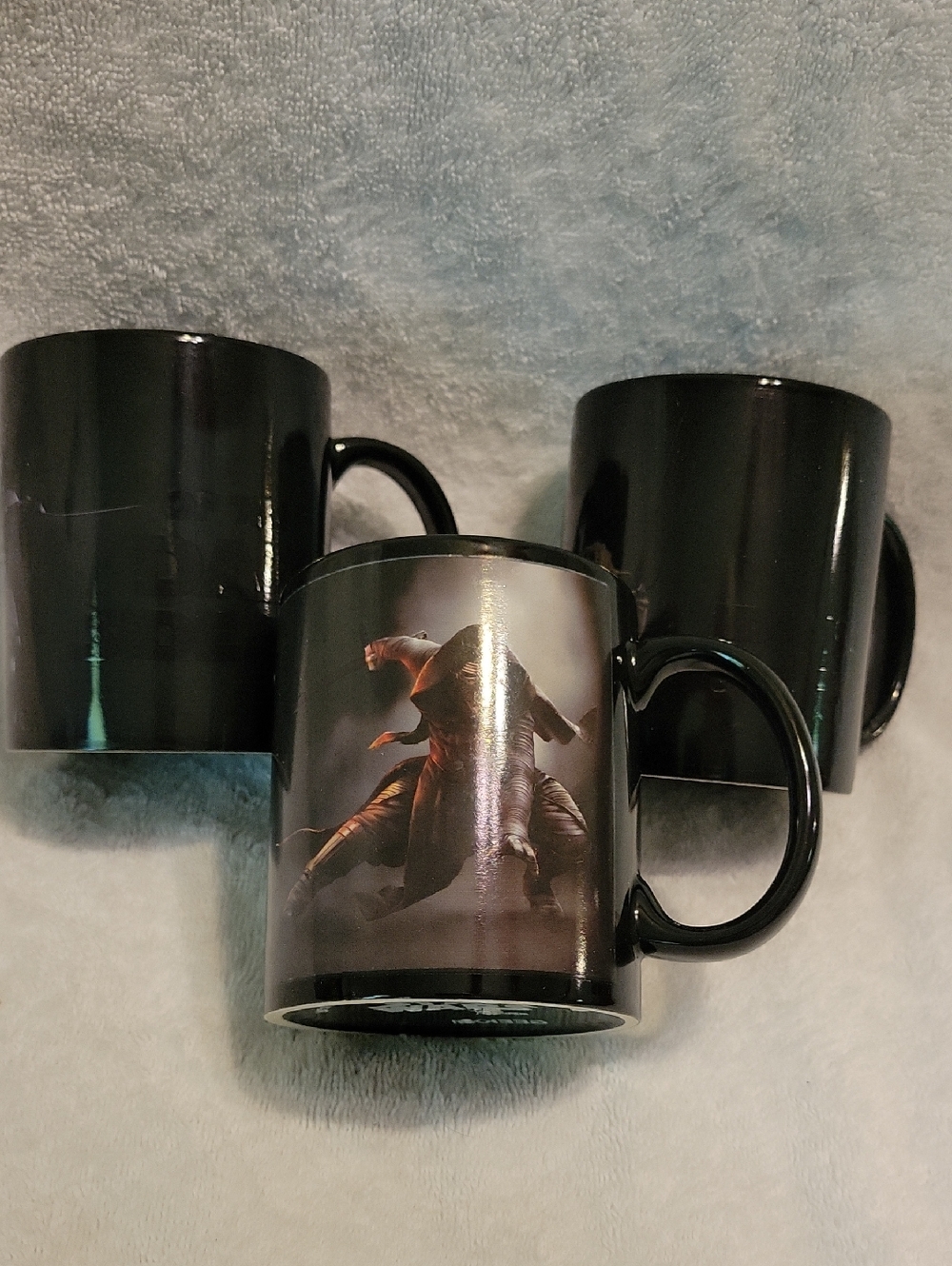 Star Wars Black Heat-Reveal Mug with Dark Character Art